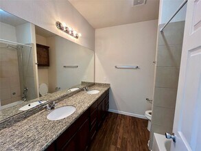 1170 N Colbert St in Dayton, TX - Building Photo - Building Photo