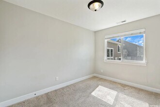 1721 North 3870 West in Lehi, UT - Building Photo - Building Photo