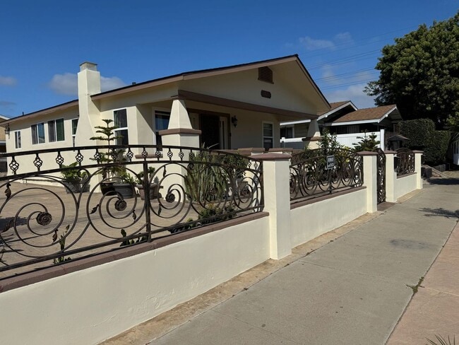 2119 Ocean View Blvd in San Diego, CA - Building Photo - Building Photo