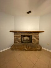 253 NW 3rd St in Micanopy, FL - Building Photo - Building Photo