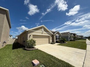 33573 Hamilton Hl Ln in Wesley Chapel, FL - Building Photo - Building Photo