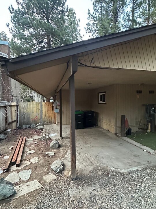 3735 Tamarack Ave in South Lake Tahoe, CA - Building Photo