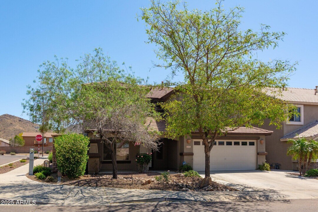 29431 N 23rd Dr in Phoenix, AZ - Building Photo