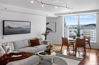 400 Beale St, Unit 1413 in San Francisco, CA - Building Photo - Building Photo