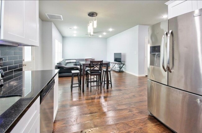 property at 3510 Oleander Ave