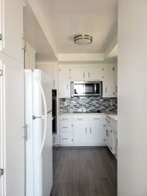 7 Clipper Rd-Unit -D in Rancho Palos Verdes, CA - Building Photo - Building Photo