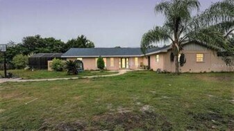 1674 Louis Dr in Kissimmee, FL - Building Photo