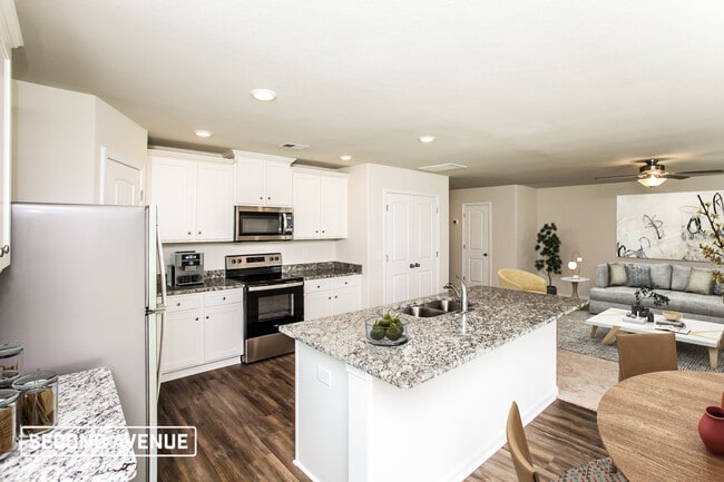 412 Misty Knl Dr in Elgin, SC - Building Photo - Building Photo