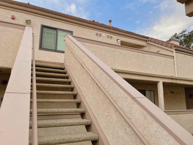 727 Island View Cir in Port Hueneme, CA - Building Photo - Building Photo