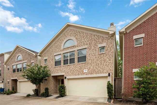 11607 Main Birch Dr in Houston, TX - Building Photo - Building Photo