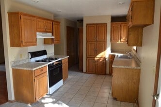 404 Pace Ct in Nixa, MO - Building Photo - Building Photo