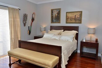 3056 N Clybourn Ave in Chicago, IL - Building Photo - Building Photo