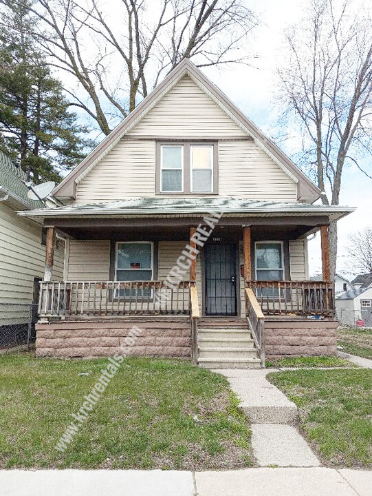 1130 Pinewood Ave Photo