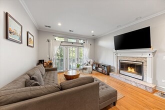 4226 N Ashland Ave, Unit 3A in Chicago, IL - Foto de edificio - Building Photo