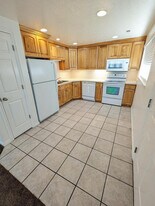 1889 S Columbia Ln in Orem, UT - Building Photo