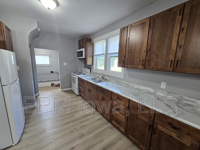 property at 1901 Johnson Ave NW