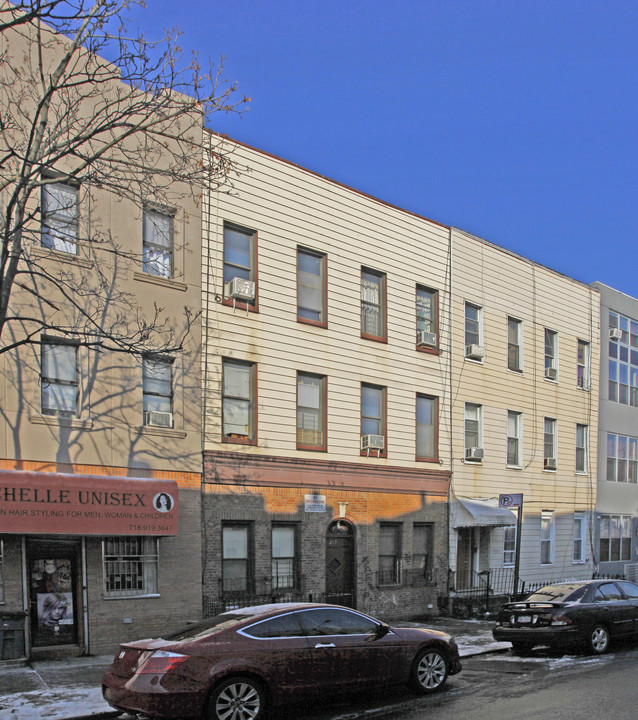 217 Himrod St in Brooklyn, NY - Foto de edificio