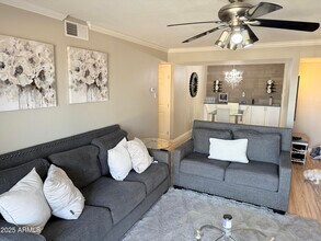 8260 E Arabian Trail in Scottsdale, AZ - Building Photo - Building Photo