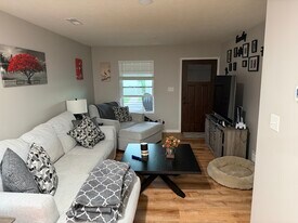 184 School St, Unit 184 School Street in Bellville, OH - Building Photo