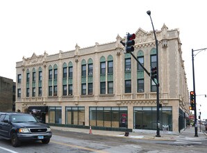 North Ave Office in Chicago, IL - Building Photo - Building Photo