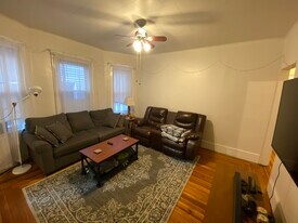 294 Highland Ave, Unit 1 in Somerville, MA - Building Photo