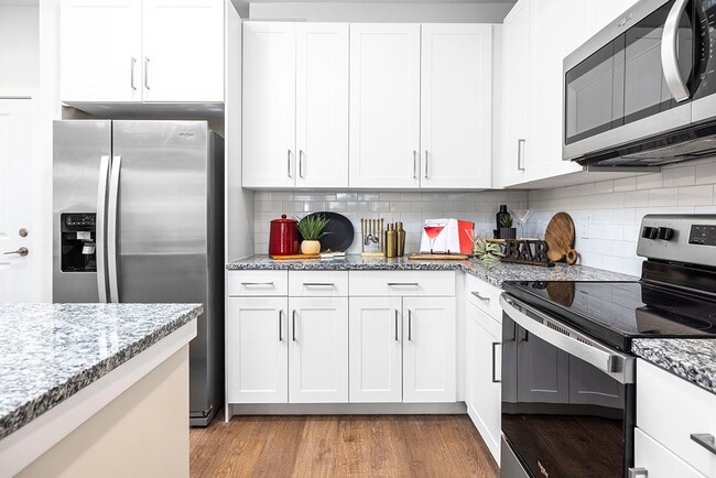 The Station at San Marco in Jacksonville, FL - Foto de edificio - Building Photo