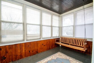 1127 E Corrington Ave in Peoria, IL - Building Photo - Building Photo