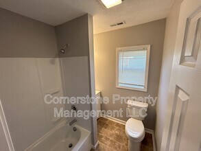 33980 W 83rd St in De Soto, KS - Building Photo - Building Photo