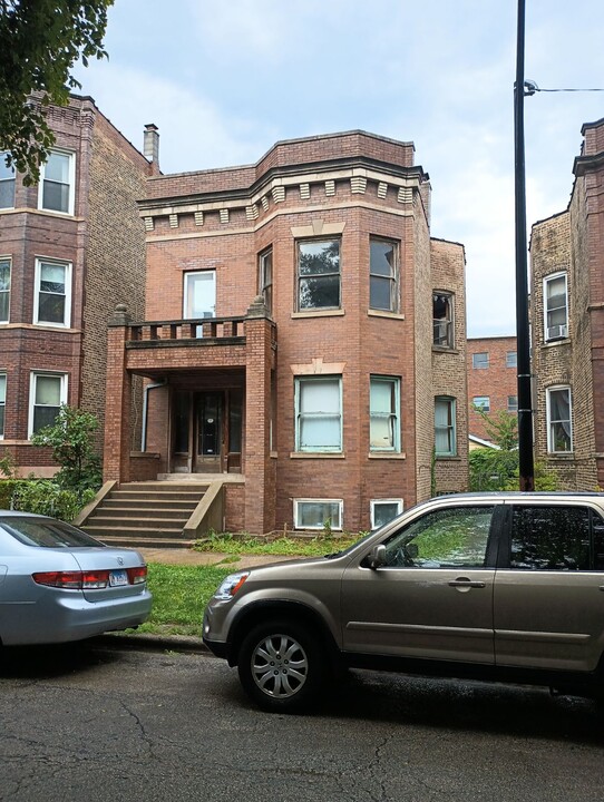 2336 W Walton St in Chicago, IL - Building Photo