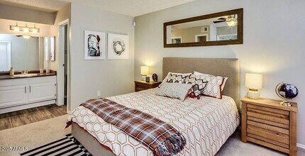 445 S Dobson Rd in Mesa, AZ - Building Photo - Building Photo