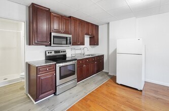 8 Allen St-Unit -2F in Worcester, MA - Building Photo - Building Photo