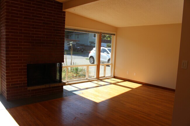 property at 16020 SE 9th St