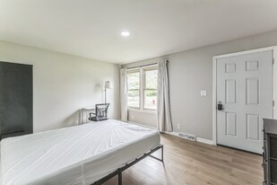 2265 Wildwood Dr in Clarksville, TN - Building Photo