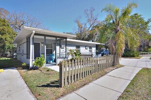 914 Hart St in Clearwater, FL - Building Photo