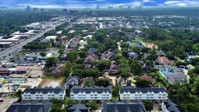 9200 Westheimer Rd in Houston, TX - Building Photo - Building Photo