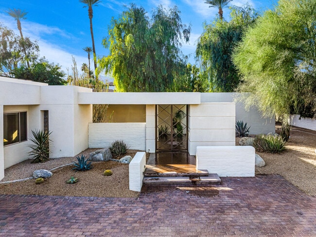 40745 Morningstar Rd in Rancho Mirage, CA - Building Photo - Building Photo