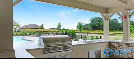 101 Canonbury Dr in New Market, AL - Building Photo - Building Photo