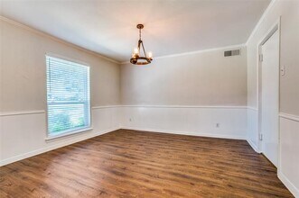 10534 Royal Springs Dr in Dallas, TX - Building Photo - Building Photo