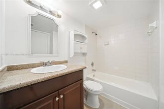 9139 SW 138th Pl in Miami, FL - Building Photo - Building Photo