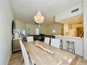 411 NE Plantation Rd in Stuart, FL - Building Photo - Building Photo