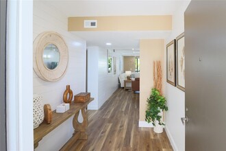 716 Bayport Way, Unit 716 in Longboat Key, FL - Building Photo - Building Photo
