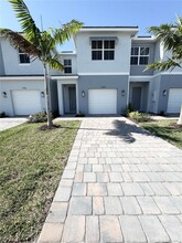 120 NE 13th St in Homestead, FL - Building Photo - Building Photo