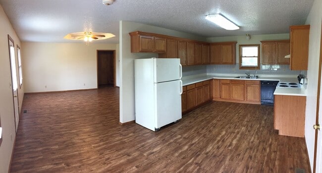 719 S Buffalo St in Marshfield, MO - Building Photo - Building Photo