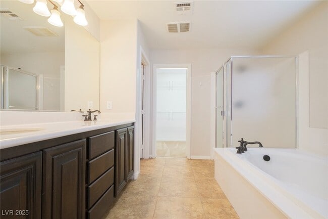 property at 620 Apricot Rose Pl