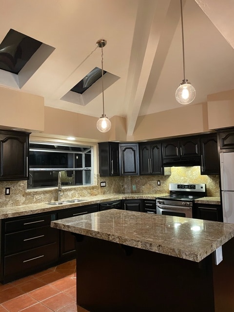 381 E Emerson St in Chula Vista, CA - Building Photo - Building Photo