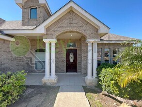 2413 N 46th St in McAllen, TX - Foto de edificio - Building Photo