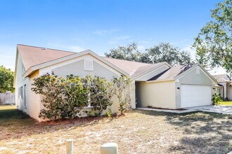 1546 River Oaks Dr in Tarpon Springs, FL - Building Photo - Building Photo