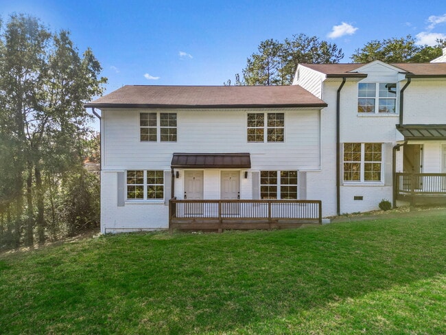 property at 400 Gallery Ln