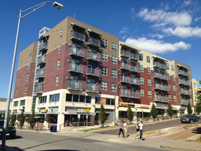 Lofts at 308 Ninth in Columbia, MO - Foto de edificio - Building Photo