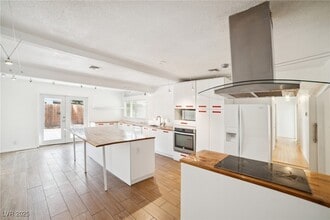 4312 San Angelo Ave in Las Vegas, NV - Building Photo - Building Photo